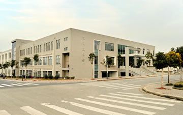 江苏建筑职业技术学院弯扭教学试验