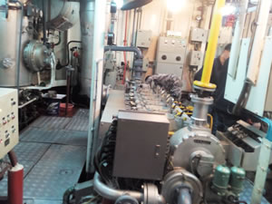 船艇推进轴系回旋振动、扭转振动与轴功率测试